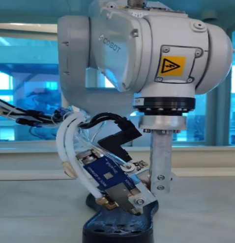 361° Shoe Sole Gluing